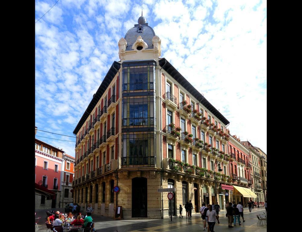 Leon Hostel Exterior photo
